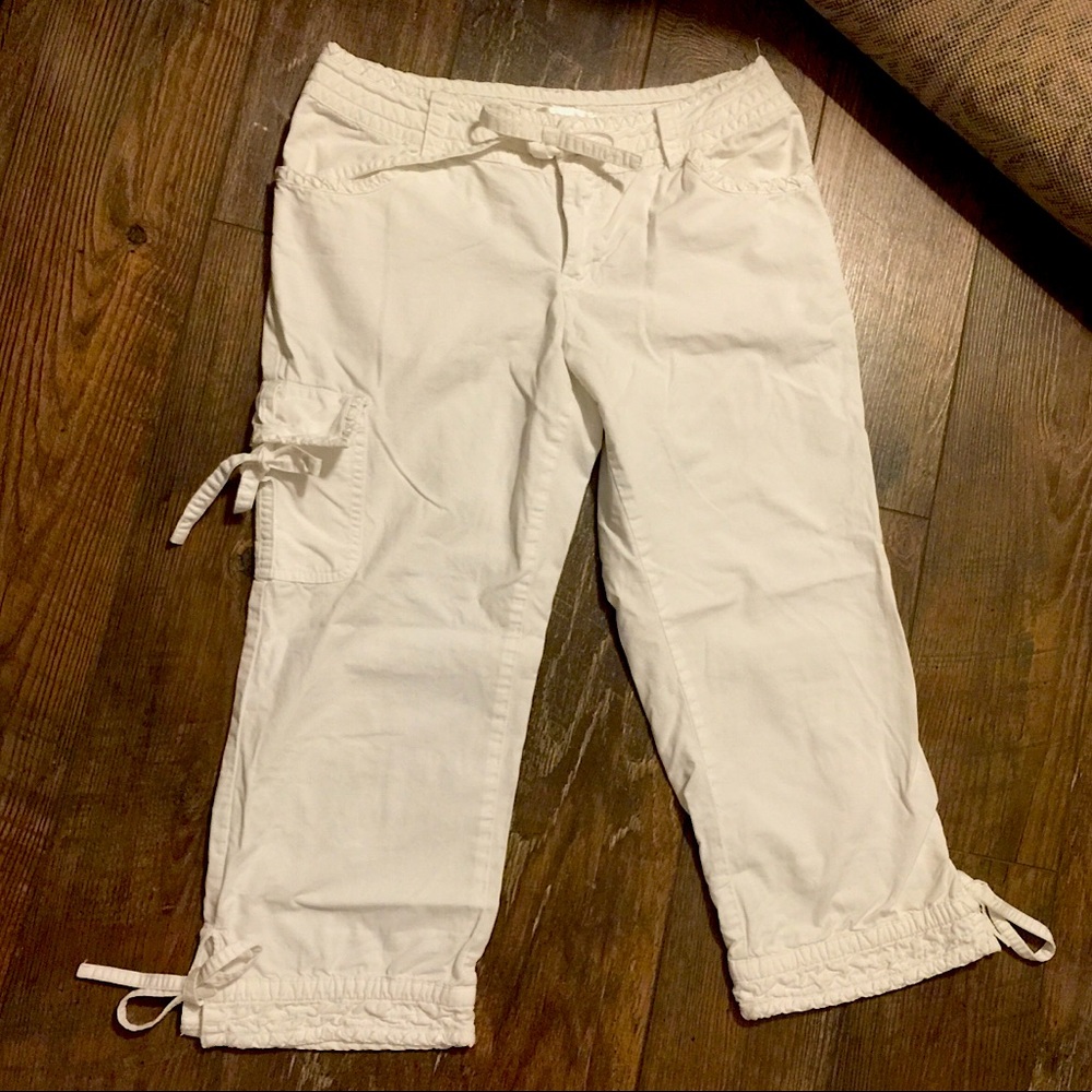 White House Black Market Capri Pants